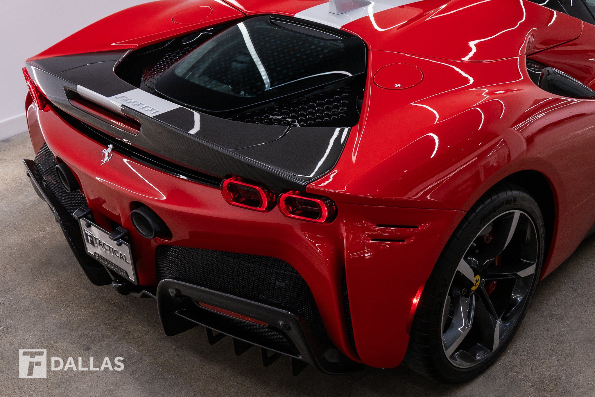 Used 2023 Ferrari SF90 Spider AWD/4WD image 17