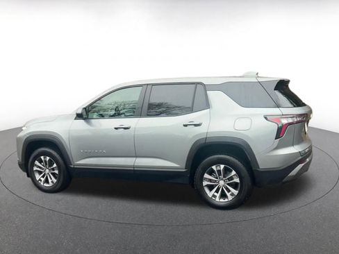 Used 2025 Chevrolet Equinox LT image 10