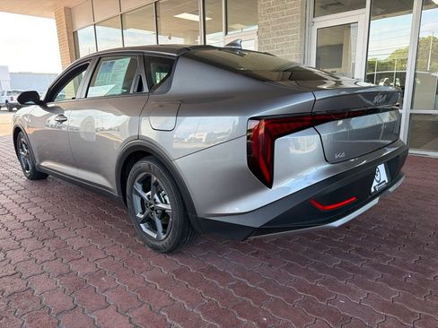 Used 2026 Kia K4 FWD image 8