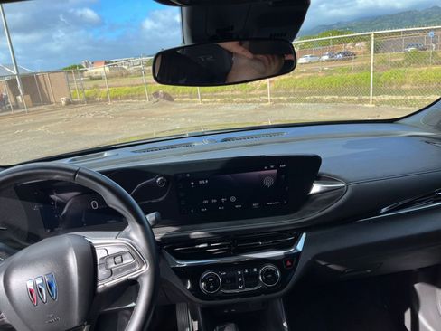 Used 2025 Buick Envista Sport Touring image 28