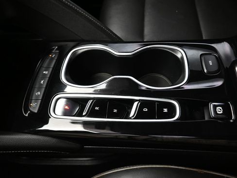 Used 2021 Buick Envision Essence AWD/4WD image 22