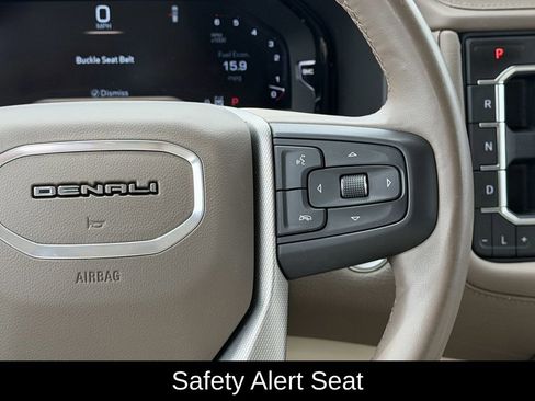 Used 2024 GMC Yukon Denali image 19