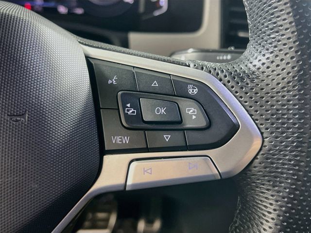Used 2020 Volkswagen Atlas Cross Sport SEL R-Line w/ Cross Sport MDO Package AWD/4WD image 18