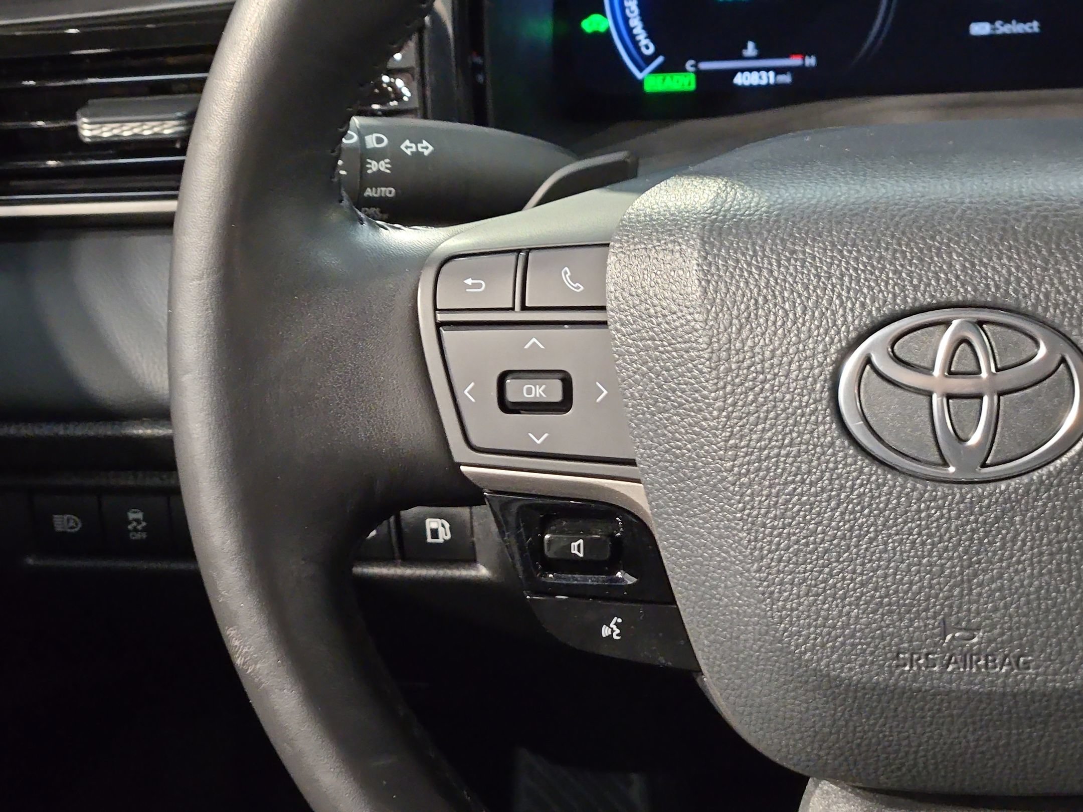 Used 2025 Toyota Camry XSE FWD image 28
