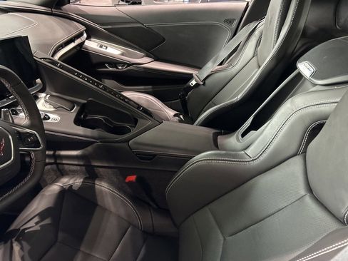 Used 2024 Chevrolet Corvette Stingray w/ Z51 Performance Package image 10