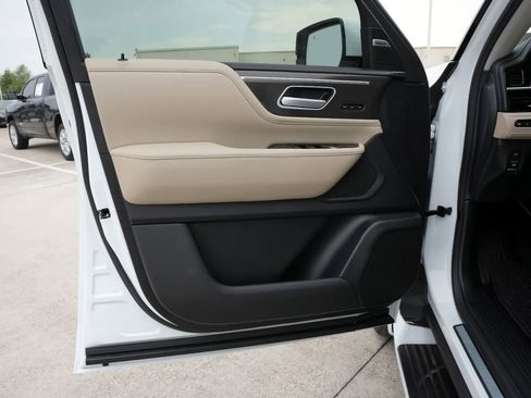 New 2026 INFINITI QX80 Pure RWD image 17