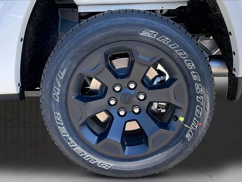 New 2026 RAM 1500 4x4 Crew Cab image 34