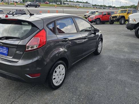 Used 2015 Ford Fiesta SE image 5