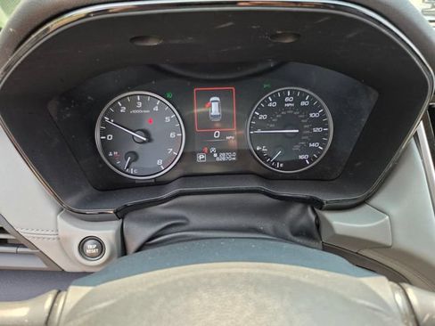 Used 2024 Subaru Outback Premium AWD/4WD image 34