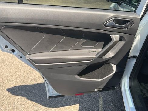 Certified 2024 Volkswagen Tiguan SE R-Line FWD image 10