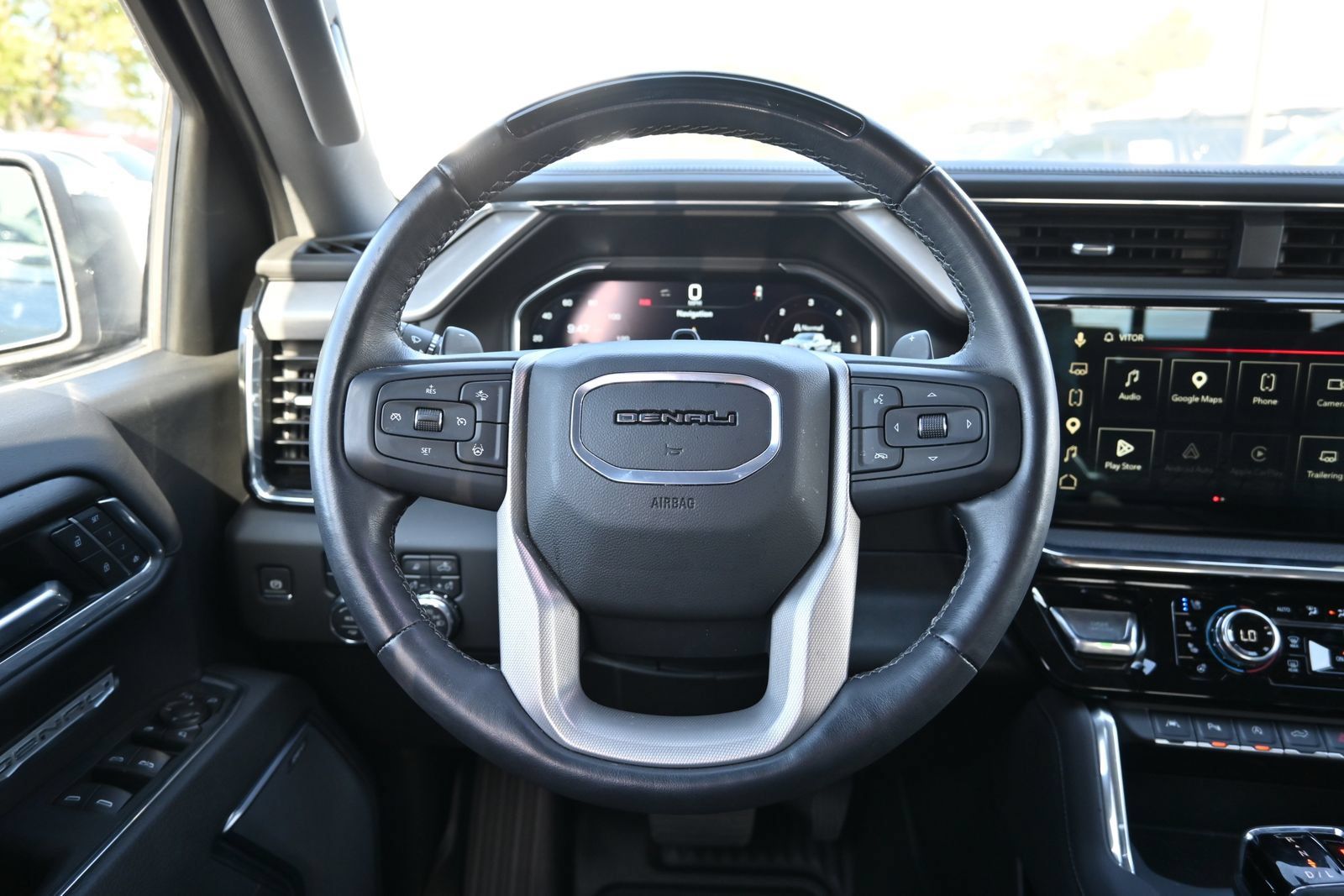 Used 2025 GMC Sierra 1500 Denali AWD/4WD image 10