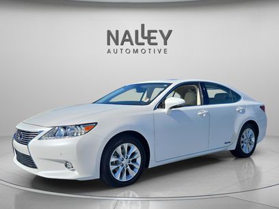 Used 2015 Lexus ES 300h w/ Luxury Package
