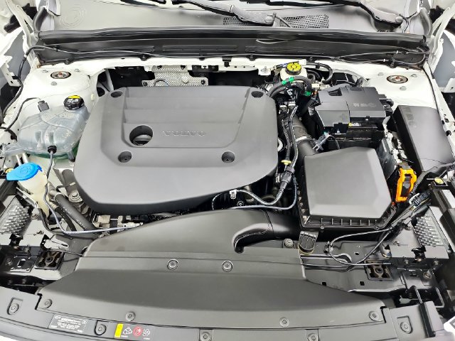 Used 2023 Volvo XC40 B5 Ultimate w/ Climate Package AWD/4WD image 33