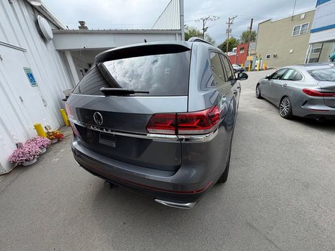 Used 2022 Volkswagen Atlas SE FWD image 5