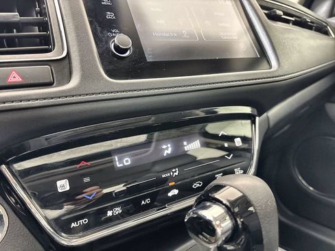 Used 2021 Honda HR-V EX image 17