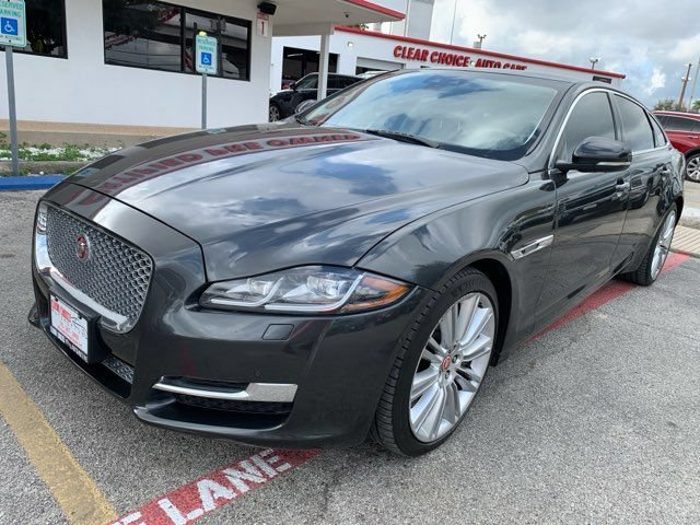 Used 2018 Jaguar XJ L Supercharged RWD image 8