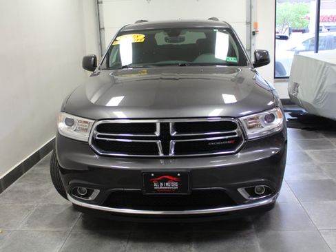 Used 2018 Dodge Durango SXT w/ Quick Order Package 2BB image 2