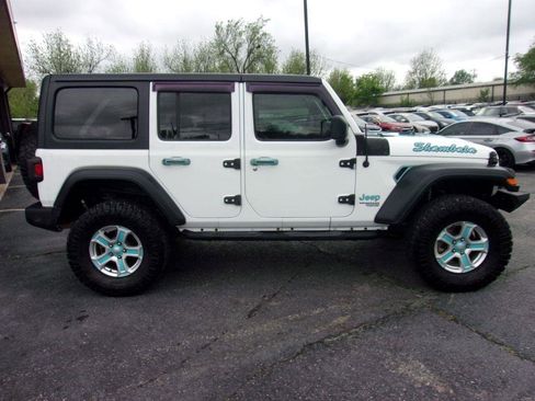 Used 2020 Jeep Wrangler Unlimited Sport S image 3