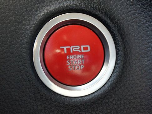 Used 2022 Toyota Tundra SR5 w/ TRD Off-Road Package image 7