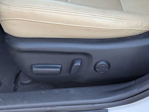 Used 2015 Toyota Avalon XLE Premium FWD image 29