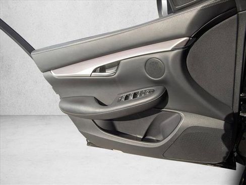 Used 2022 INFINITI QX50 Luxe w/ Appearance Package image 24