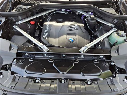 New 2027 BMW X7 xDrive40i w/ Executive Package AWD/4WD image 19