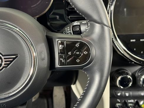 Certified 2024 MINI Cooper SE image 16