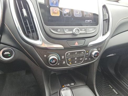 Used 2018 Chevrolet Equinox Premier FWD image 23