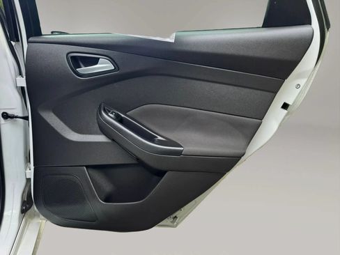 Used 2016 Ford Focus ST FWD image 11