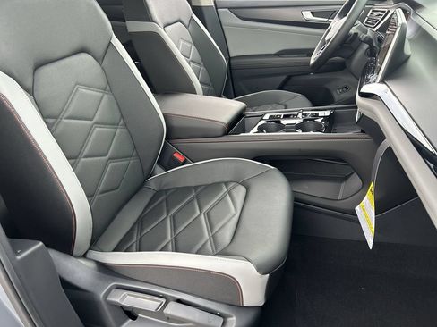 New 2026 Volkswagen Atlas Peak Edition AWD/4WD image 7