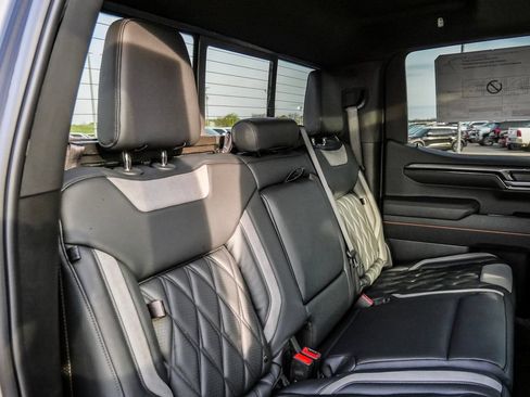 New 2026 GMC Sierra 1500 AT4 w/ AT4 Premium Package AWD/4WD image 40