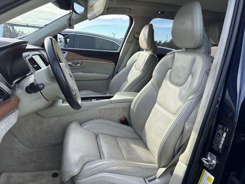 Used 2017 Volvo XC90 T8 Excellence image 3