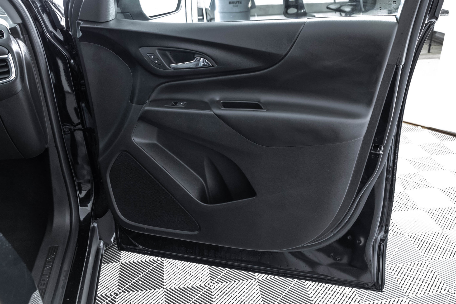 Used 2024 Chevrolet Equinox LT w/ LPO, Floor Liner Package AWD/4WD image 42