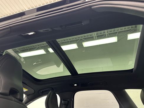 Used 2025 Volvo XC60 B5 Ultra w/ Climate Package AWD/4WD image 39