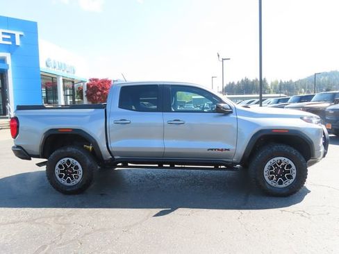 Used 2023 GMC Canyon AT4X w/ Edition 1 AWD/4WD image 10