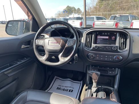 Used 2015 GMC Canyon SLE w/ All-Terrain Adventure Package image 24