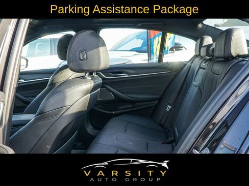 Used 2021 BMW 530i w/ M Sport Package image 11