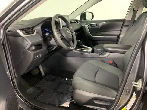 Used 2025 Toyota RAV4 LE AWD/4WD image 29