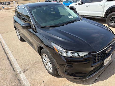 Used 2024 Ford Escape Active w/ Tech Pack #2 FWD image 6
