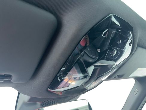 Used 2024 BMW i5 eDrive40i image 37