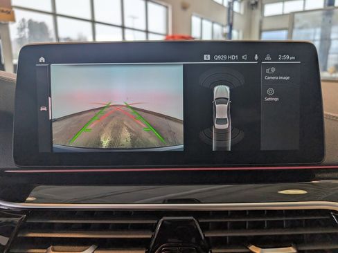 Used 2021 BMW M550i xDrive w/ Dynamic Handling Package image 20