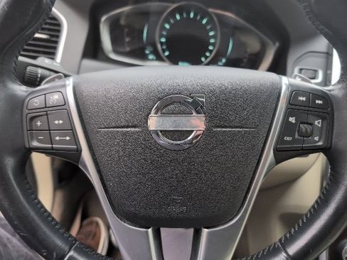 Used 2015 Volvo XC60 T6 Platinum image 21