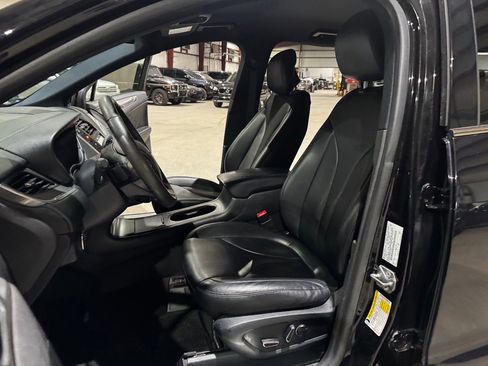 Used 2019 Lincoln MKC Premiere image 14