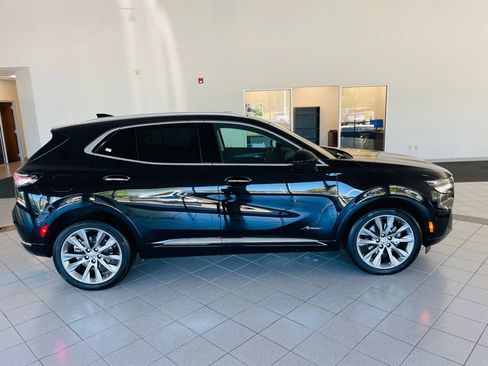 Used 2022 Buick Envision Avenir w/ Technology Package II image 17
