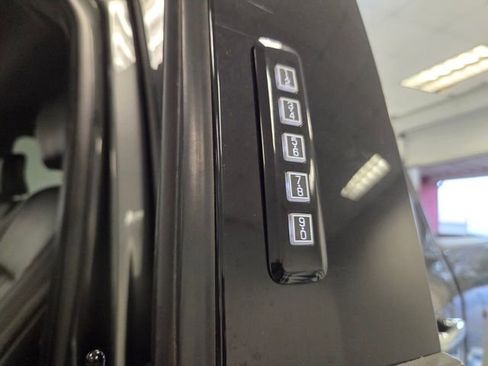 Used 2015 Ford F150 XLT w/ Equipment Group 302A Luxury image 12