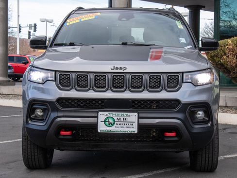 Used 2023 Jeep Compass Trailhawk image 2