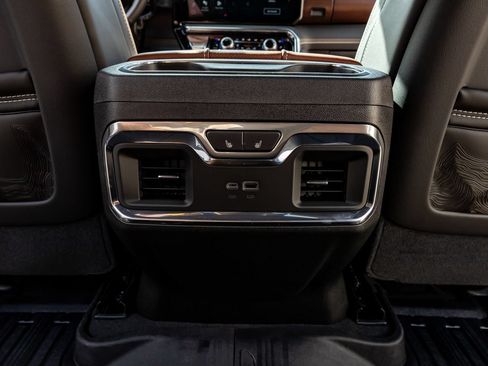 Used 2026 GMC Sierra 3500 Denali Ultimate AWD/4WD image 34