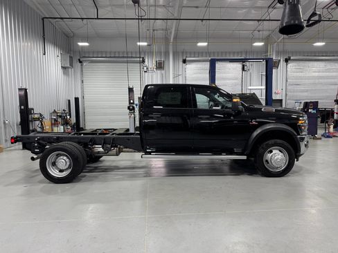 New 2025 RAM 4500 Tradesman image 9