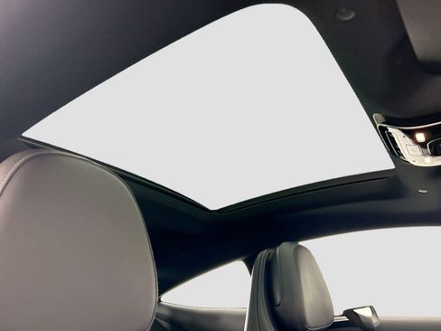 Certified 2026 Mercedes-Benz CLE 300 4MATIC Coupe image 17