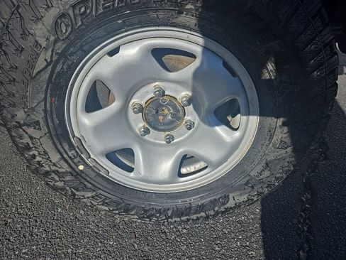 Used 2022 Toyota Tacoma SR image 34